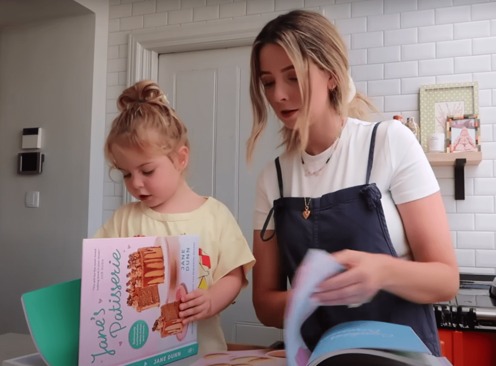 Baking S’mores Marshmallow Cookies | Zoe Sugg &&nbsp;Ottilie