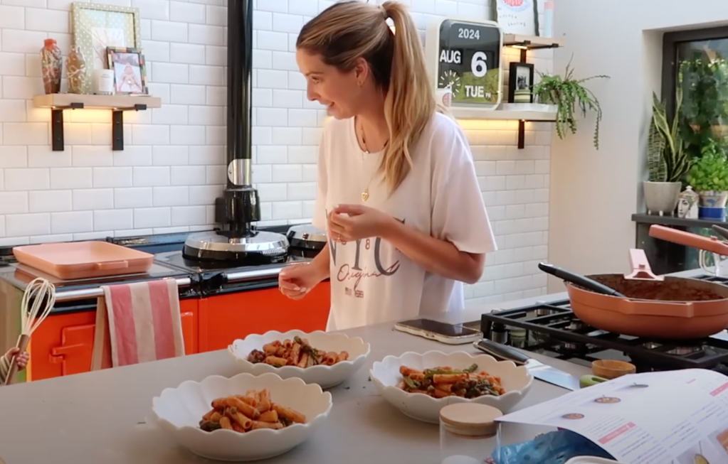 Zoe Sugg’s Favorite HelloFresh Recipe: Cajun-Spiced Rigatoni (Easy &&nbsp;Delicious!)