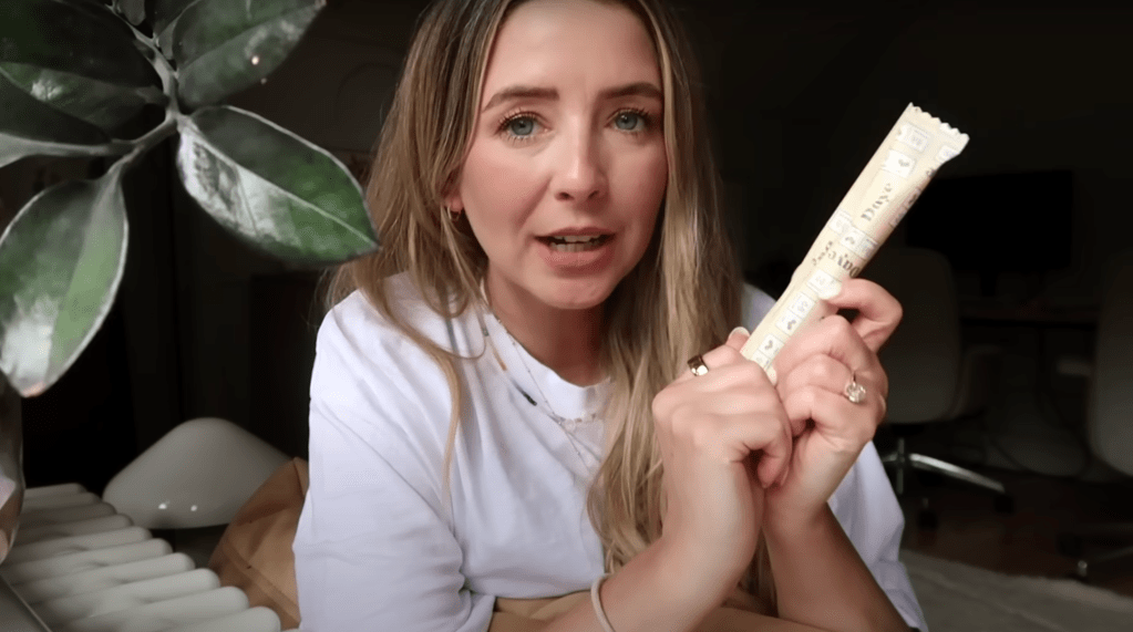 🌿 Zoe Sugg’s Honest Review: Why She Swears by Daye Tampons!&nbsp;🩸✨